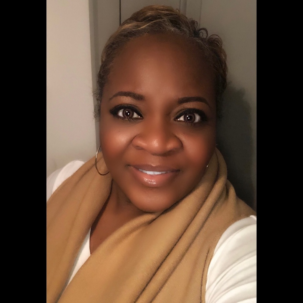 Meet your Posher, Evona